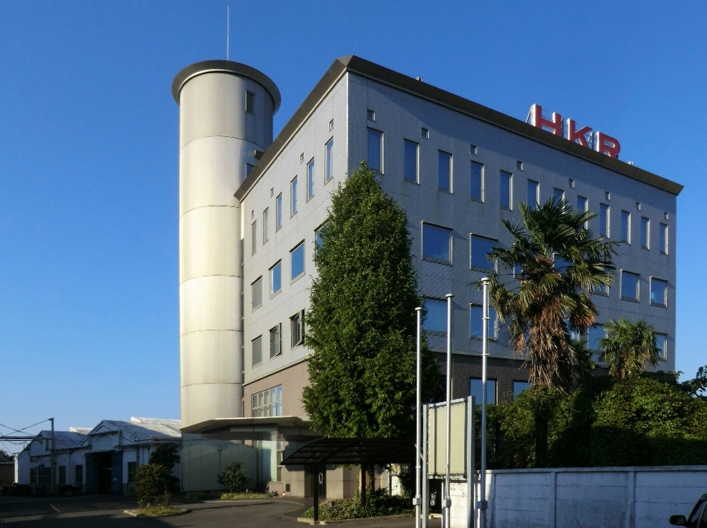 1995年　本社ビル完成