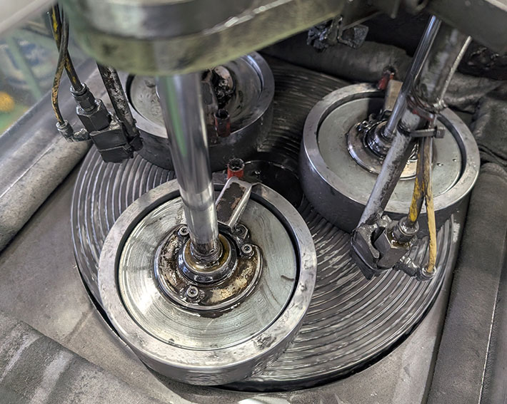 脅威のポリシング（鏡面）加工